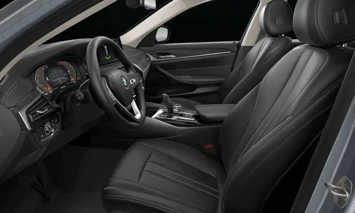 Gebraucht BMW 530 252 PS (185 kW) 2021 Bluestone metallic Kombi