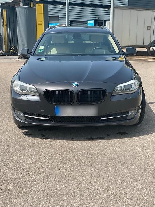 Gebraucht 2010 BMW 520 Kombi | 6.400 € (Guter Preis) - Bild 1/4