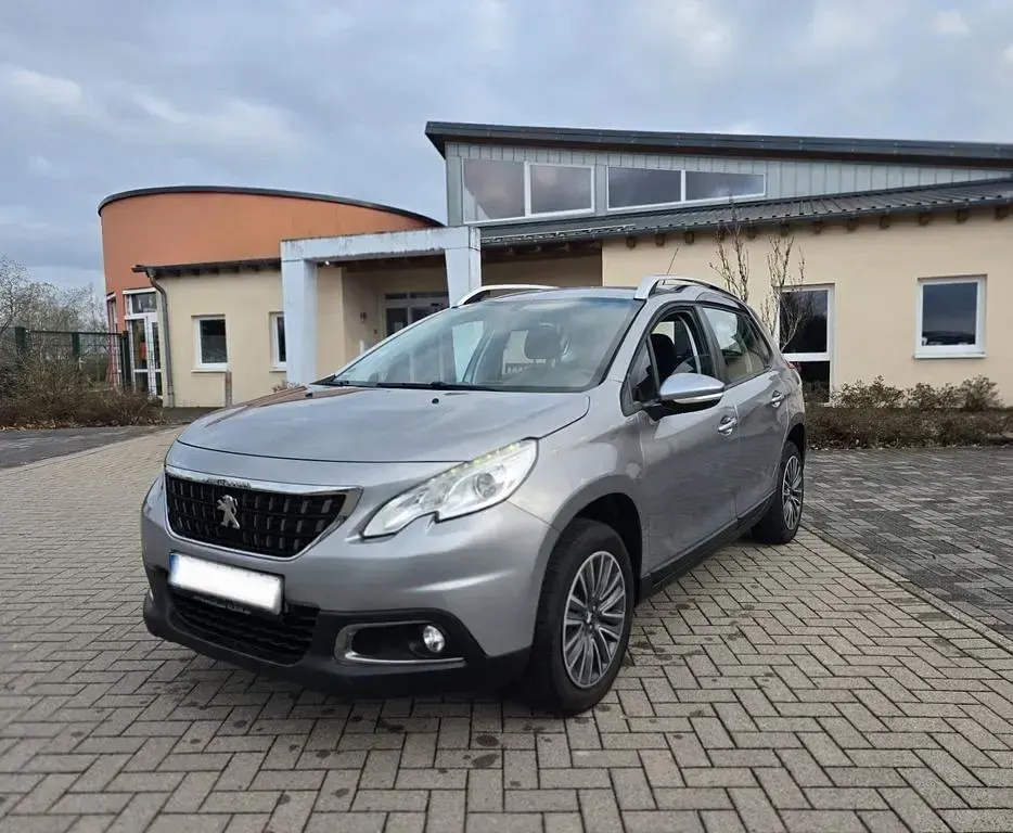 Gebraucht Peugeot 2008 Allure 82 PS (60 kW) 2017 Grau SUV