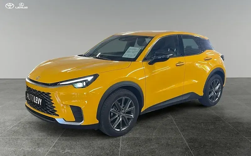 Neu Lexus LBX 136 PS (100 kW) 2026 5a3  sonnengelb SUV