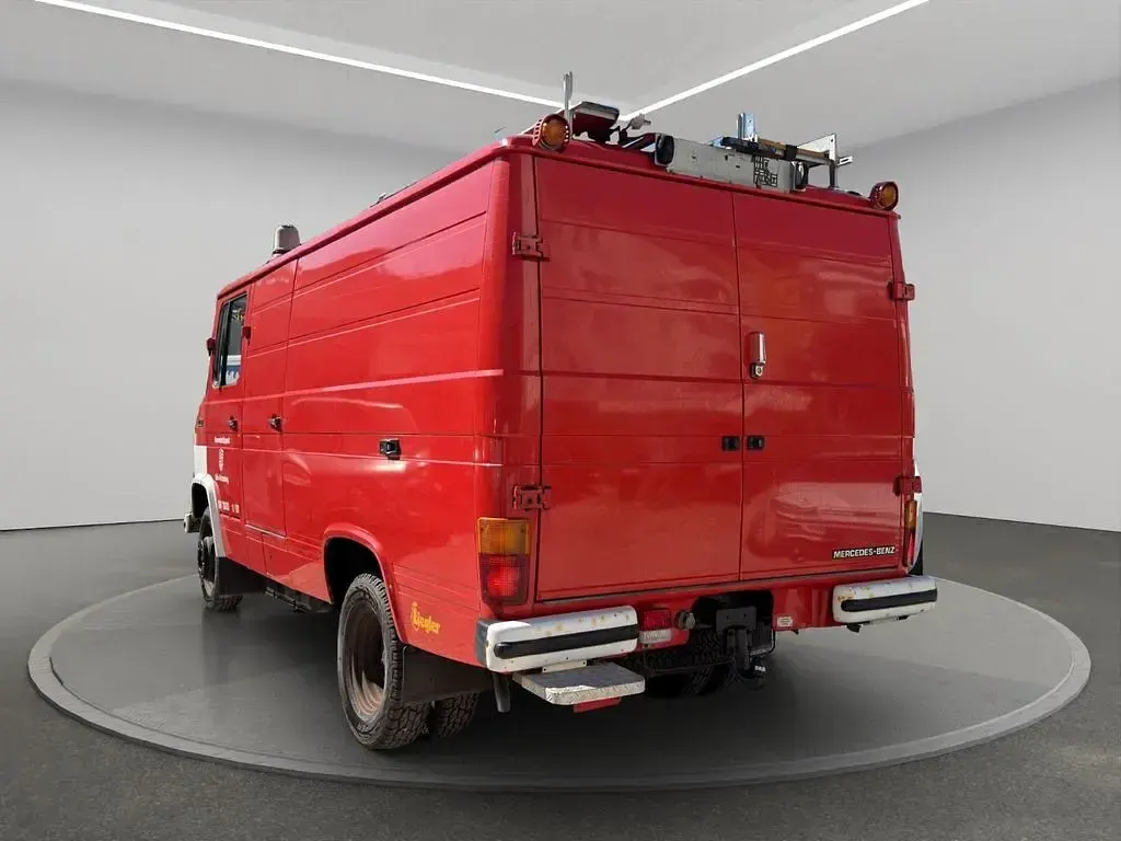 Gebraucht Mercedes T1 90 PS (66 kW) 1980 Rot Van