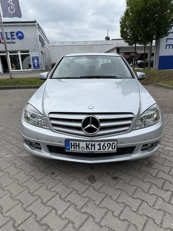 Gebraucht 2010 Mercedes C180 Avantgarde Limousine | 7.650 € (Guter Preis) - Bild 1/4