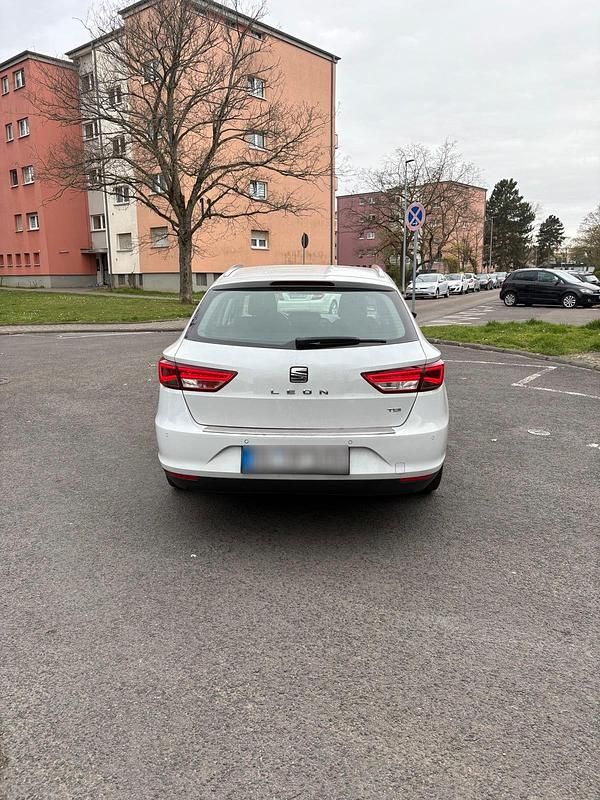Gebraucht Seat Leon 105 PS (77 kW) 2016 Weiß Kombi