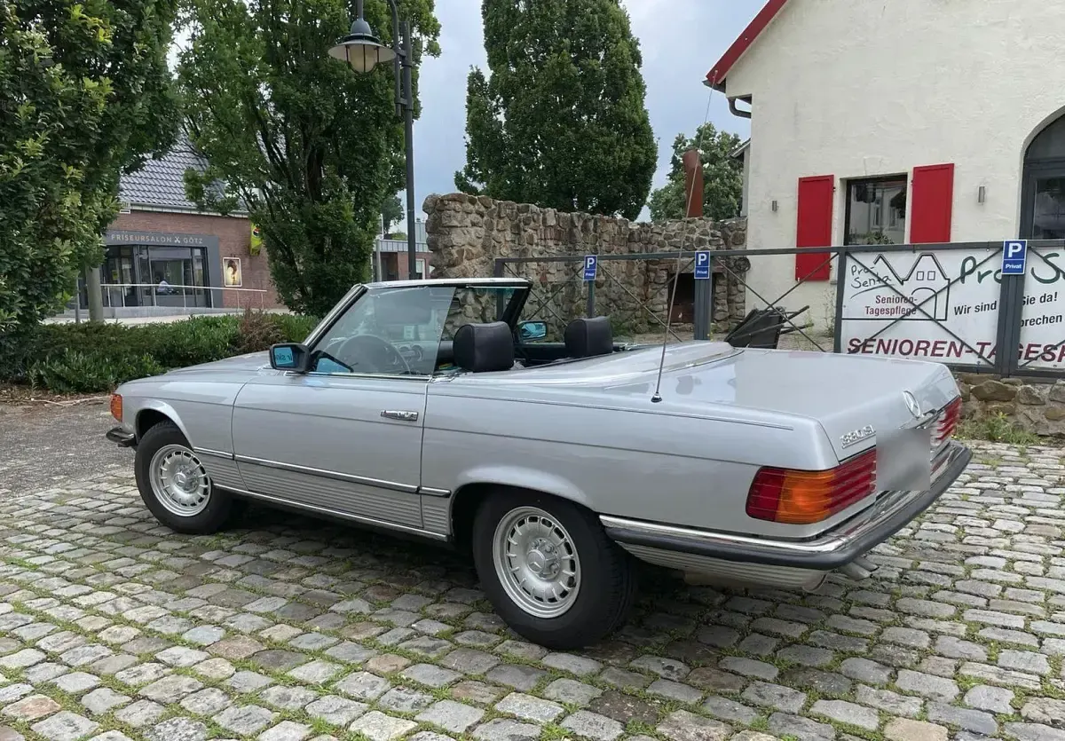Gebraucht Mercedes SL380 158 PS (116 kW) 1981 Silber Cabrio