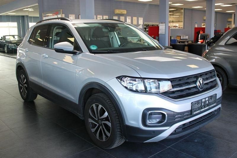 Gebraucht VW T-Cross Active 110 PS (80 kW) 2021 Reflex silber metallic SUV