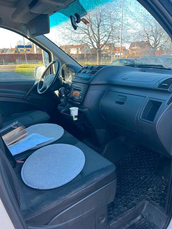 Weiß Gebraucht 2012 Mercedes Vito Van / Kleinbus | 5.900 € (Superpreis) - Bild 1/4