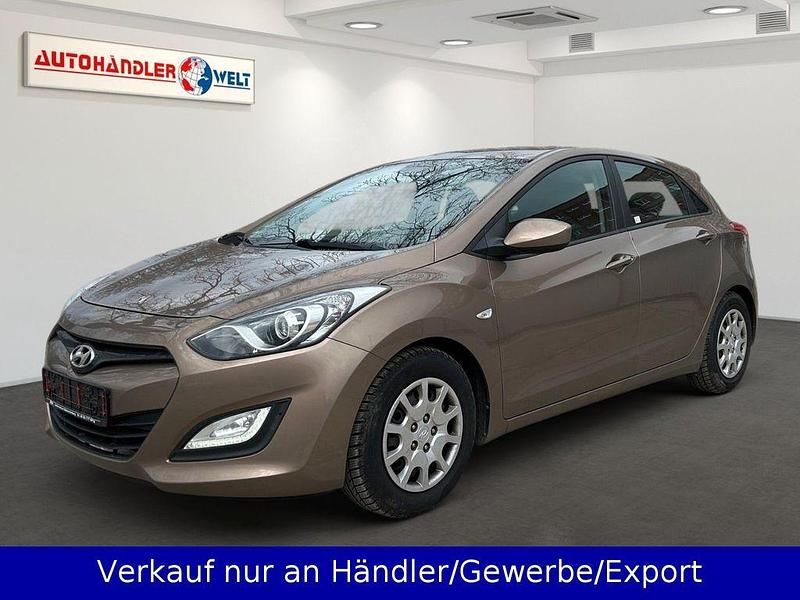 Gebraucht Hyundai i30 99 PS (72 kW) 2013 Braun Limousine