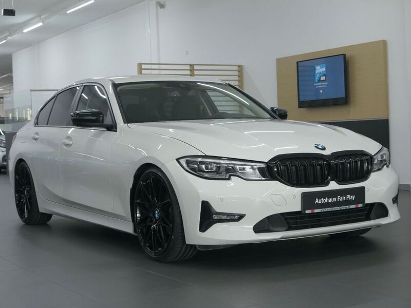 Gebraucht BMW 318 150 PS (110 kW) 2019 Weiß Limousine