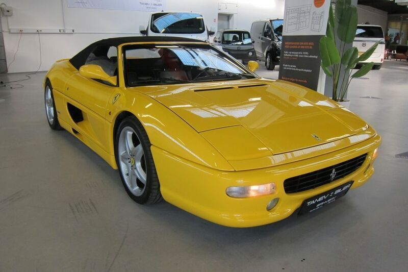 Gelb Gebraucht 1998 Ferrari F355 Cabrio | 99.827 € - Bild 1/4