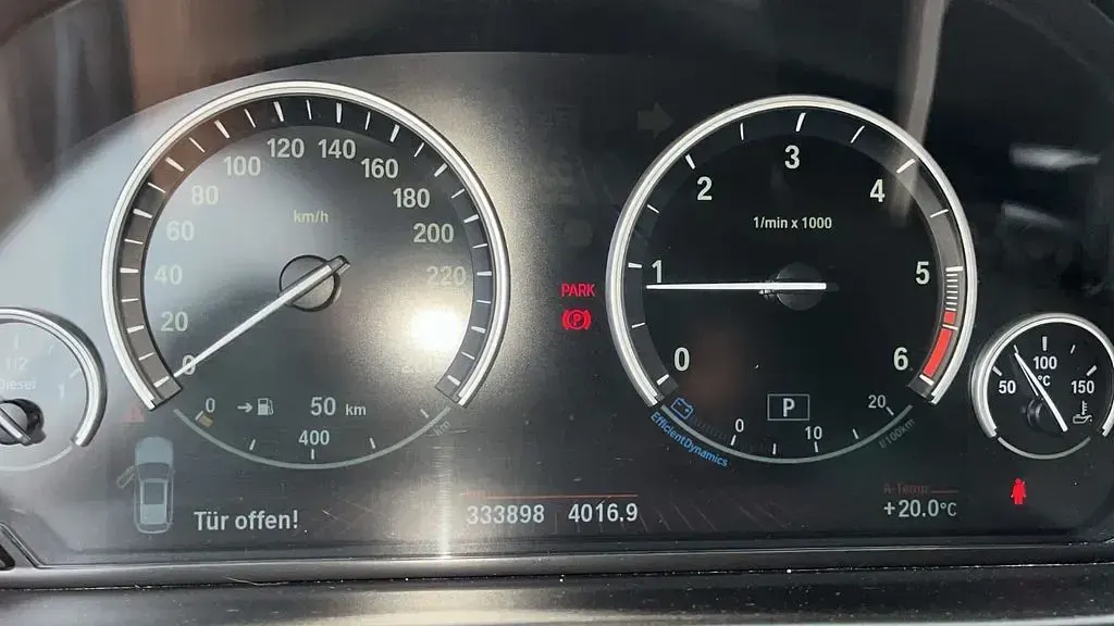 Gebraucht BMW 525 218 PS (160 kW) 2011 Schwarz Kombi