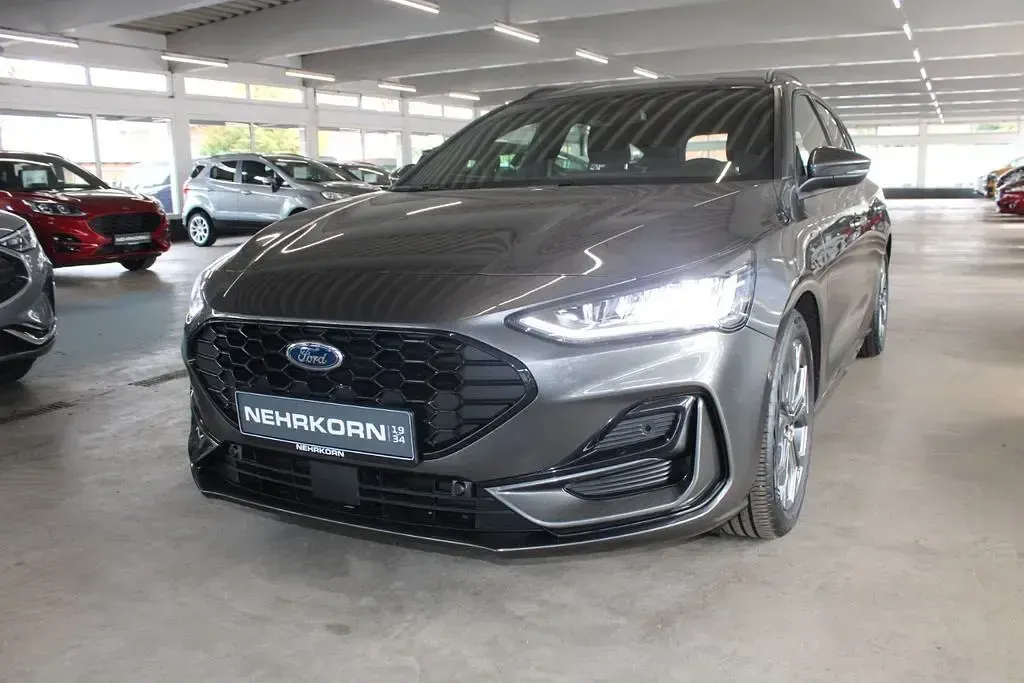 Gebraucht Ford Focus ST-Line 155 PS (114 kW) 2025 Grau Limousine