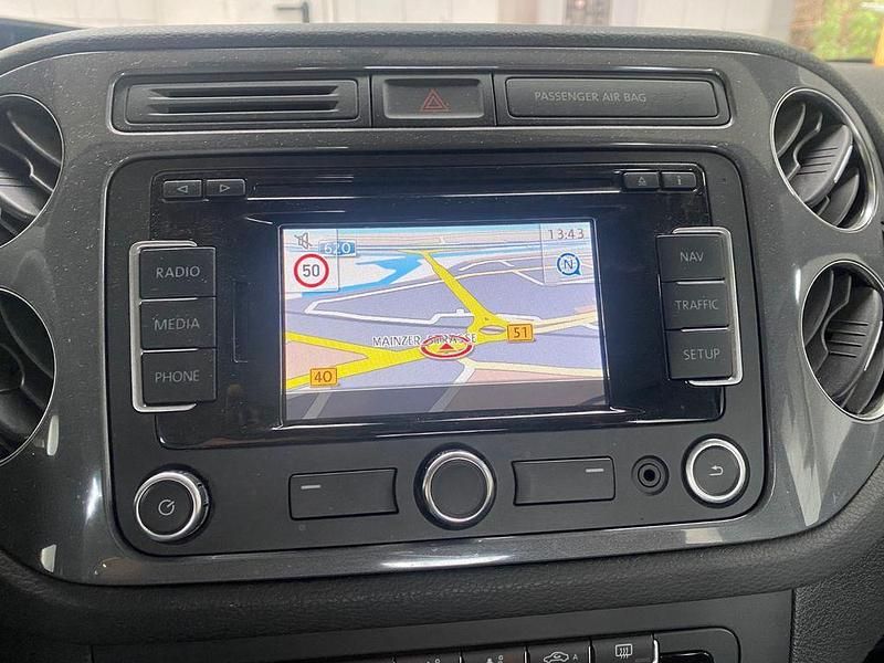 Gebraucht VW Tiguan 122 PS (89 kW) 2014 Schwarz SUV