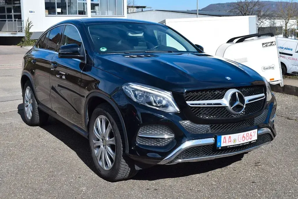 Gebraucht Mercedes GLE350 AMG line 258 PS (189 kW) 2016 Schwarz SUV