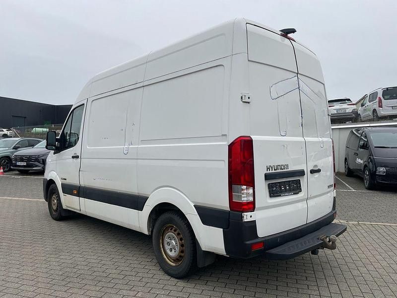 Gebraucht Hyundai H 350 150 PS (110 kW) 2017 Weiß Van