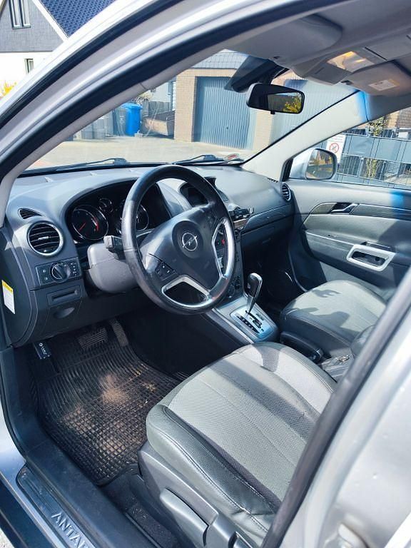Gebraucht Opel Antara Edition 150 PS (110 kW) 2009 Silber SUV