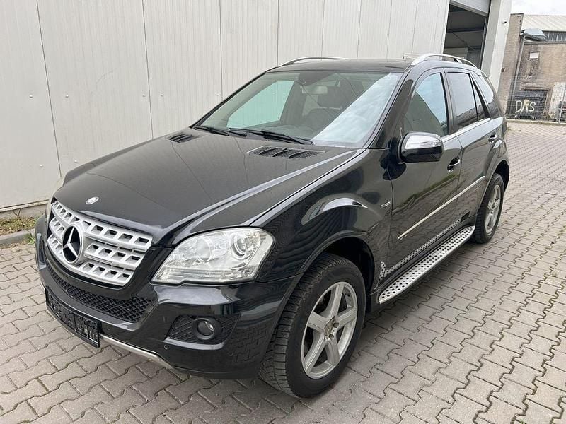 Gebraucht Mercedes ML350 211 PS (155 kW) 2010 Schwarz SUV