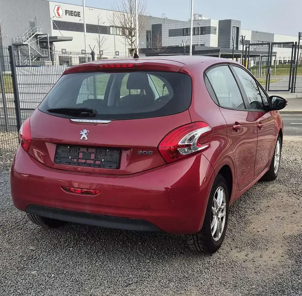 Gebraucht Peugeot 208 Access 68 PS (50 kW) 2014 Kleinwagen