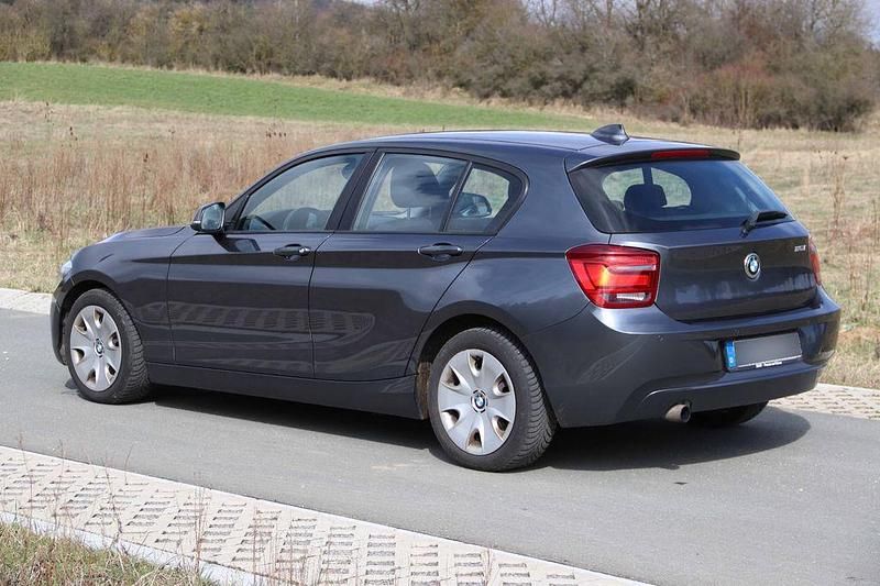 Gebraucht BMW 116 136 PS (100 kW) 2013 Grau Kleinwagen