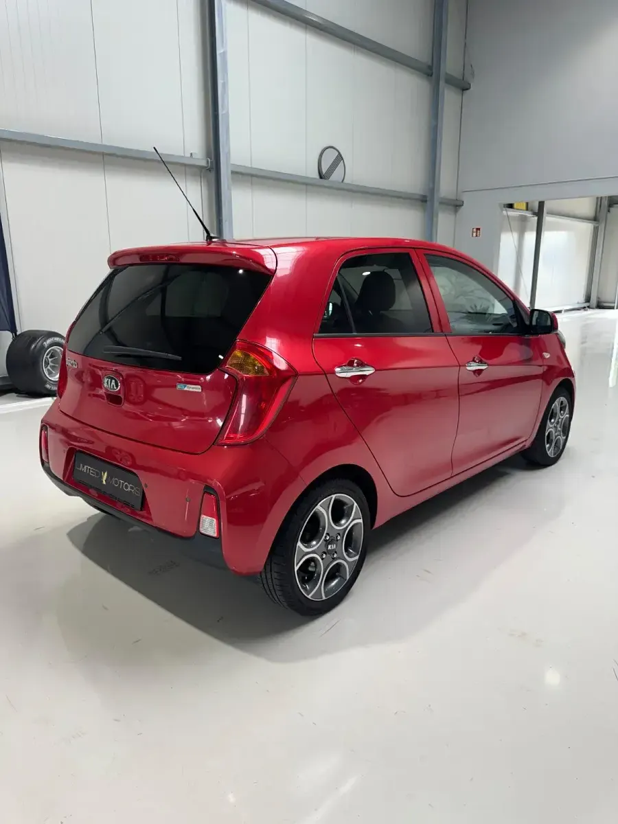 Gebraucht Kia Picanto 84 PS (61 kW) 2015 Signalrot met. Kleinwagen