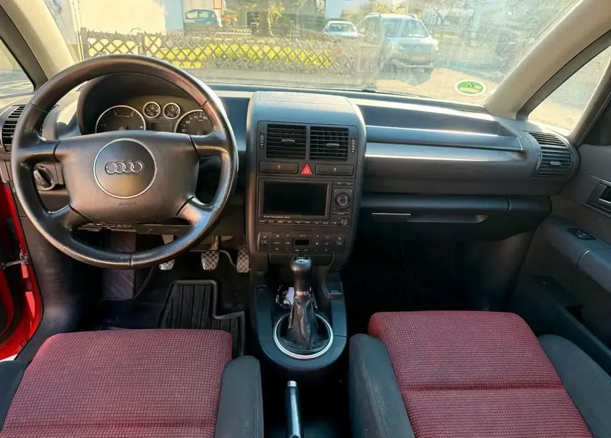 Gebraucht Audi A2 90 PS (66 kW) 2005 Rot Kleinwagen
