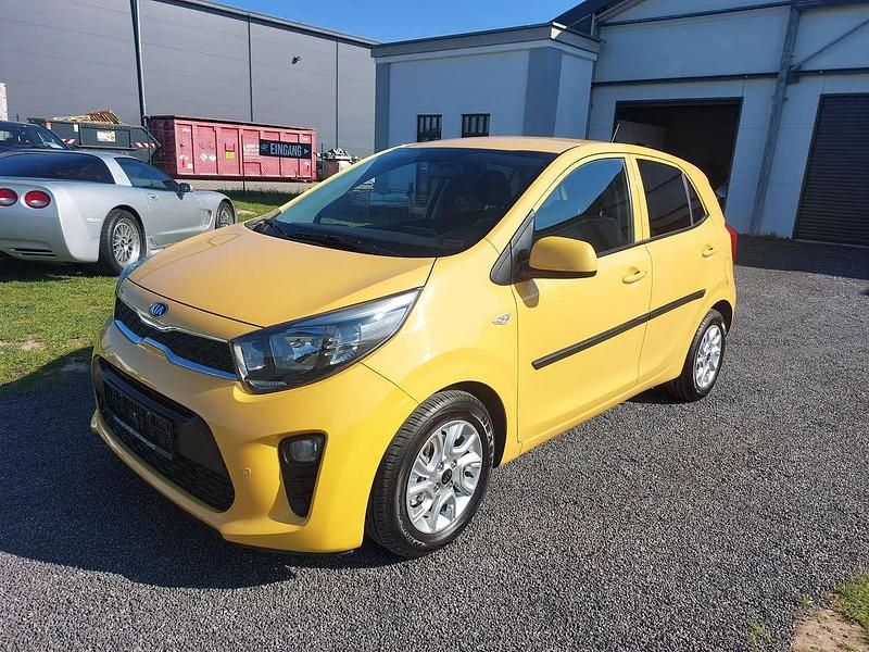 Gebraucht Kia Picanto DREAM-TEAM Edition 67 PS (49 kW) 2018 (b2y) honey bee yellow met. Kleinwagen
