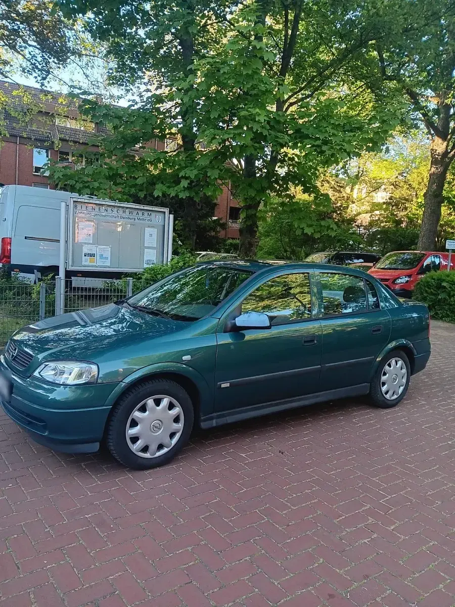 Usata Opel Astra 101 CV (74 kW) 2004 Verde Berlina