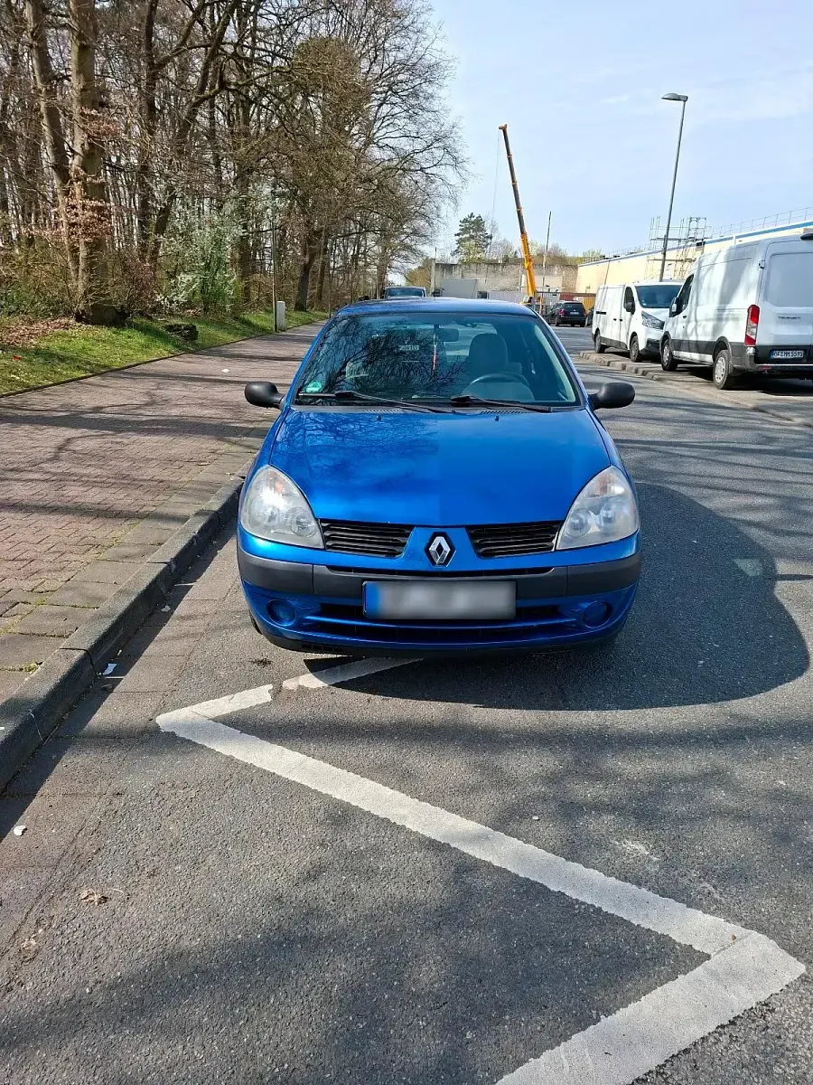 Gebraucht Renault Clio 75 PS (55 kW) 2005 Blau Kleinwagen