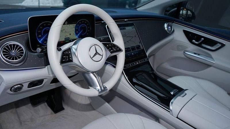 Gebraucht Mercedes EQE350 AMG line 214 kW (292 PS) 2022 Schwarz Limousine