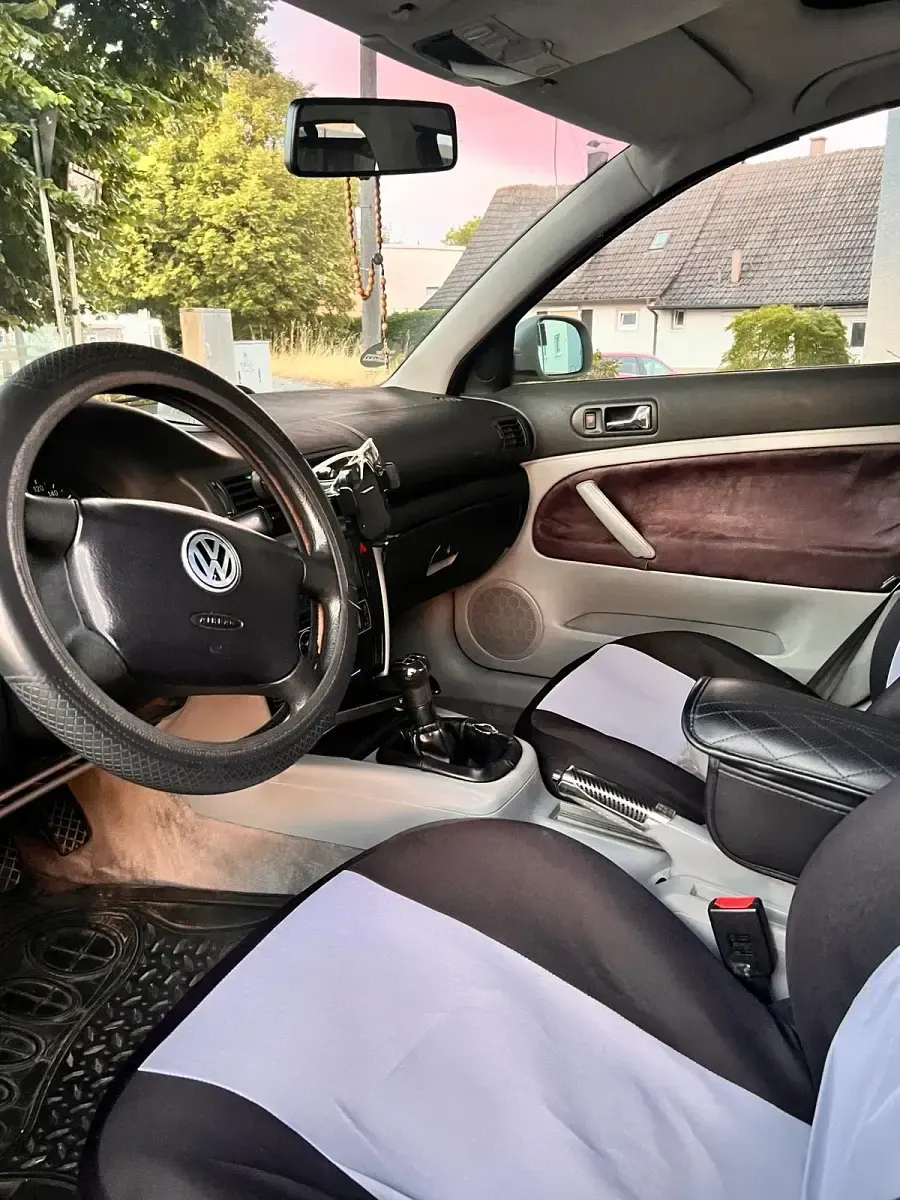 Gebraucht VW Passat 101 PS (74 kW) 1996 Grau Limousine