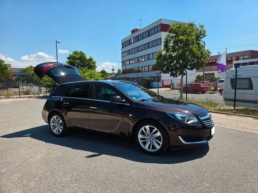 Gebraucht Opel Insignia 170 PS (125 kW) 2014 Braun Kombi
