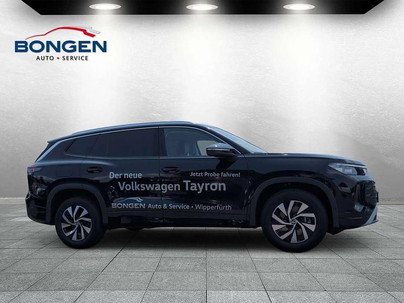 Neu VW Tayron Life 150 PS (110 kW) 2025 Schwarz SUV