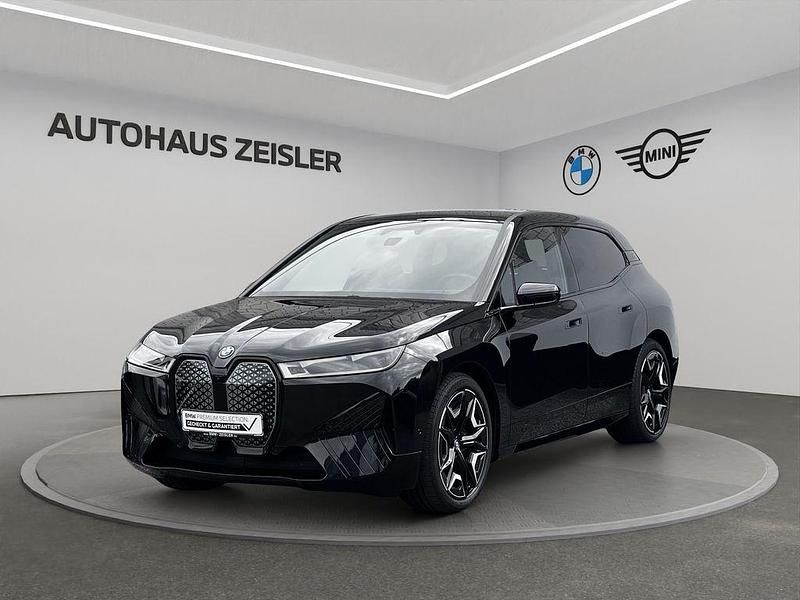 Saphirschwarz Gebraucht 2022 BMW iX Sport Line SUV | 66.880 € (Teuer) - Bild 1/4