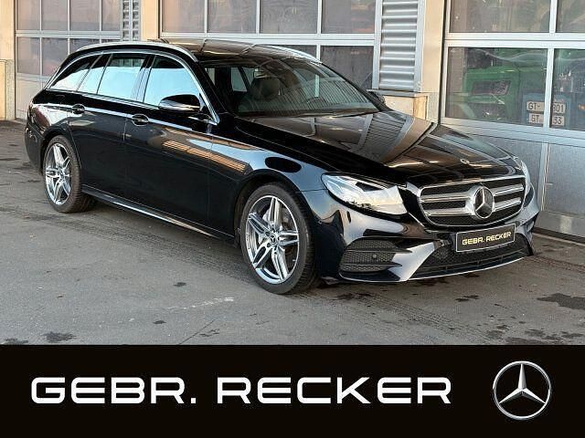 Schwarz Gebraucht 2019 Mercedes E450 AMG line Limousine | 31.650 € (Guter Preis) - Bild 1/4