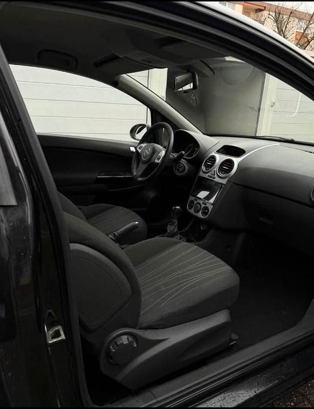 Gebraucht Opel Corsa 90 PS (66 kW) 2008 Schwarz Kleinwagen