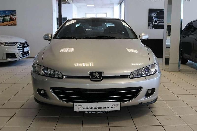 Gebraucht Peugeot 406 Coupe Platinum 207 PS (152 kW) 2004 Silbermetallik Coupé