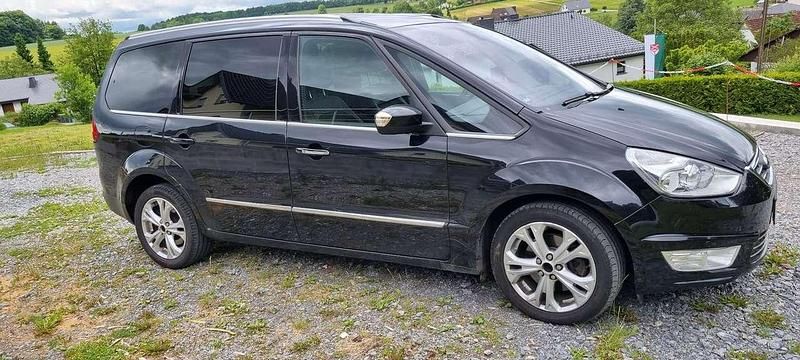 Schwarz Gebraucht 2012 Ford Galaxy Titanium Van / Kleinbus | 5.555 € (Fairer Preis) - Bild 1/4