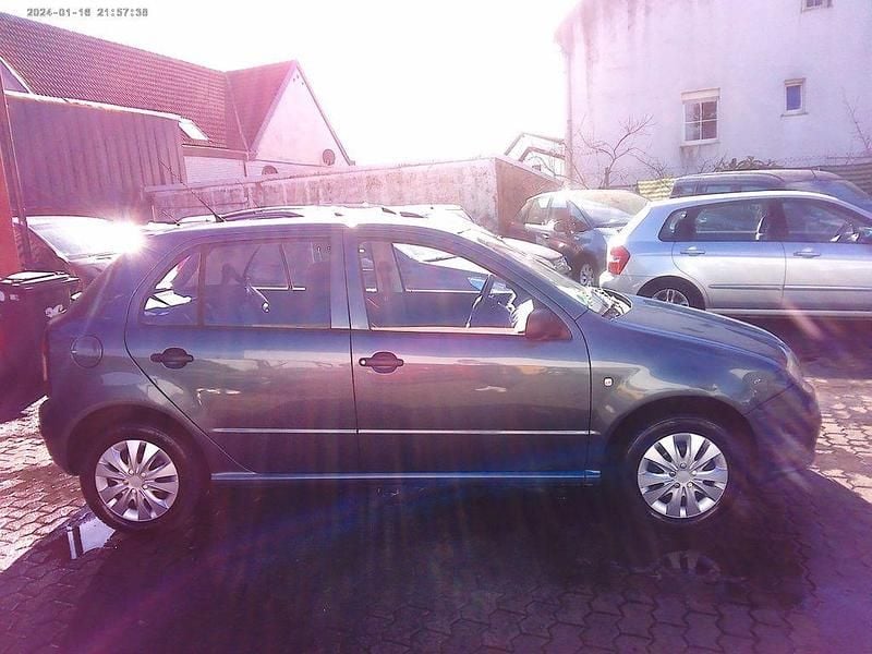 Gebraucht Skoda Fabia Classic 54 PS (39 kW) 2005 Grau Kleinwagen
