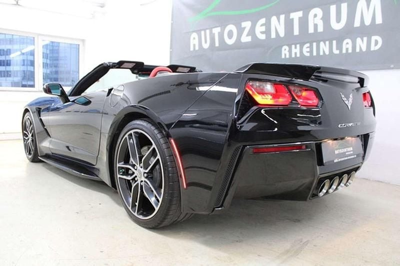 Second-hand Corvette Stingray 466 CP (342 kW) 2018 Negru Cabrio