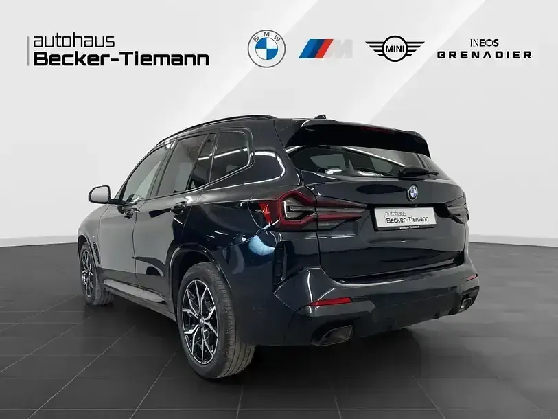 Gebraucht BMW X3 Performance 190 PS (139 kW) 2022 M carbonschwarz SUV
