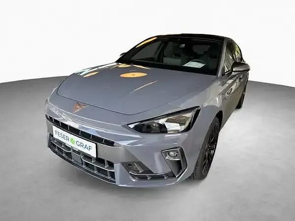 Neu Cupra Leon 300 PS (220 kW) 2025 Graphene grau Limousine