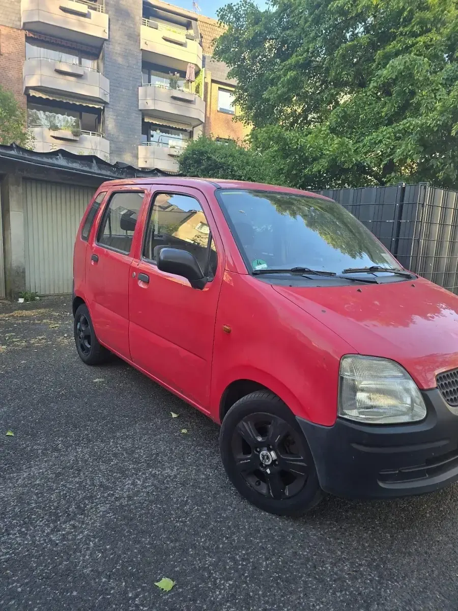 Second-hand Opel Agila 2001 Roșu Monovolum