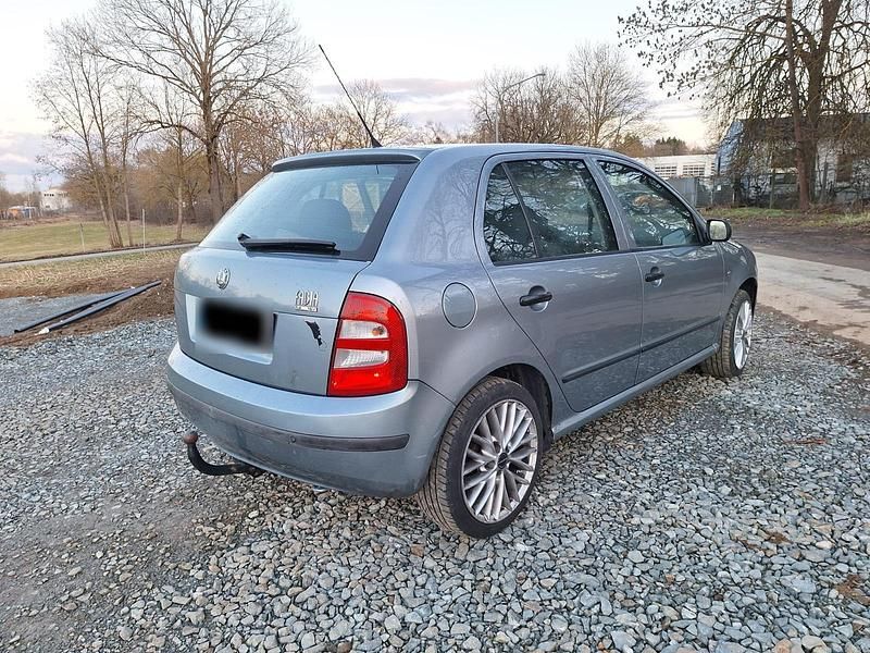Gebraucht Skoda Fabia 75 PS (55 kW) 2003 Grau Limousine