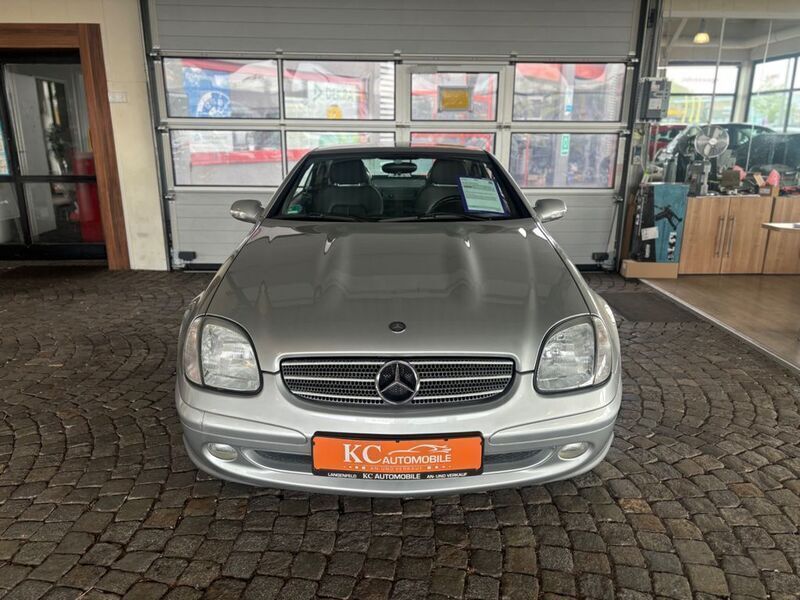 Silber Gebraucht 2002 Mercedes SLK200 Cabrio | 10.500 € (Teuer) - Bild 1/4