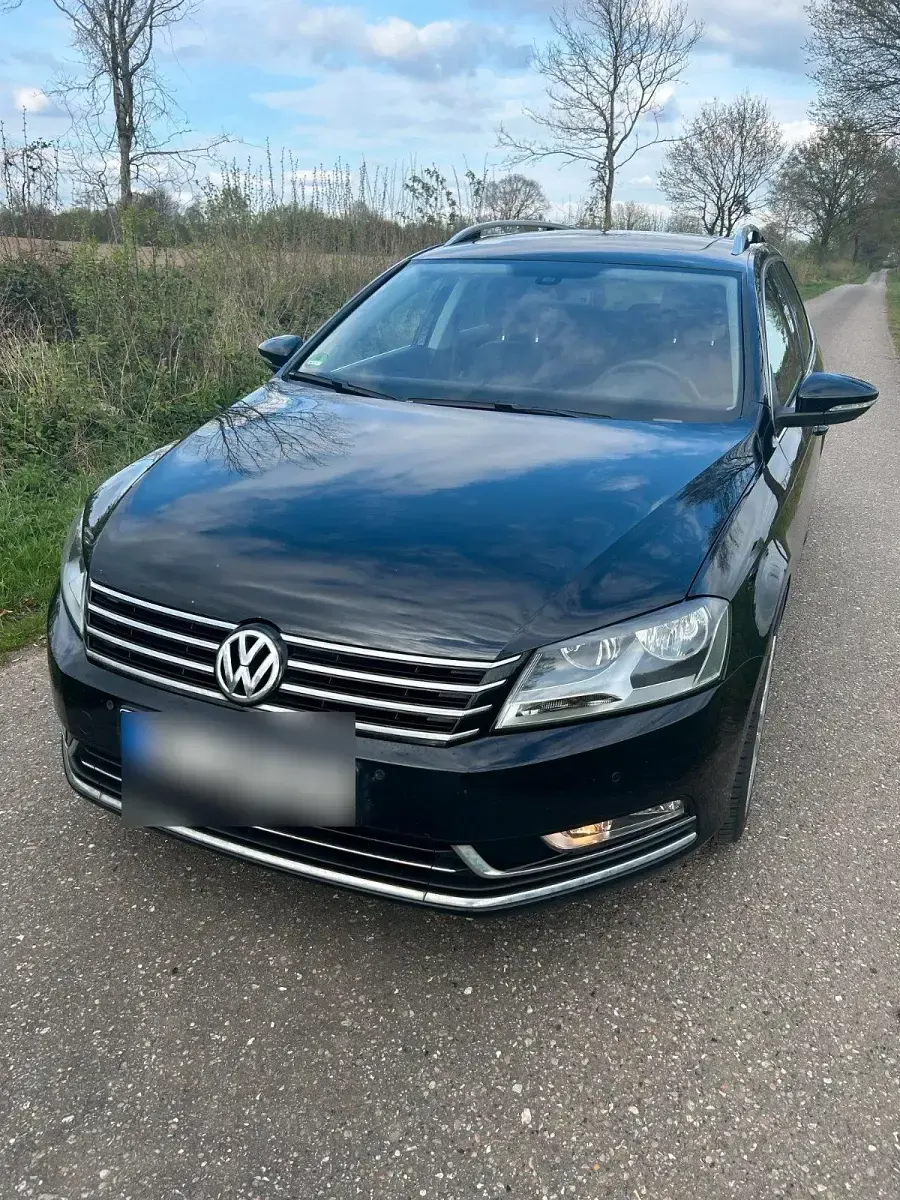 Gebraucht VW Passat Highline 160 PS (117 kW) 2011 Schwarz Kombi