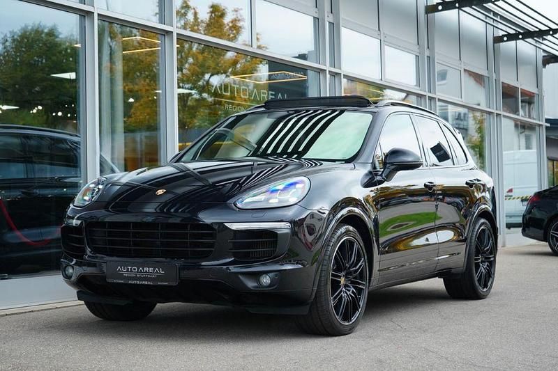 Schwarz Gebraucht 2016 Porsche Cayenne Platinum Edition SUV | 38.990 € (Teuer) - Bild 1/4