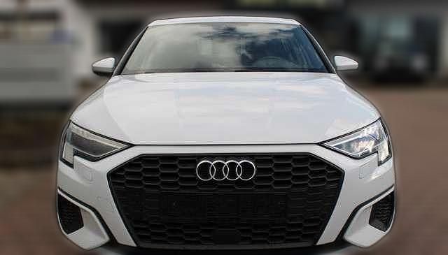 Gebraucht Audi A3 Comfort 110 PS (80 kW) 2021 Weiß metallic Limousine