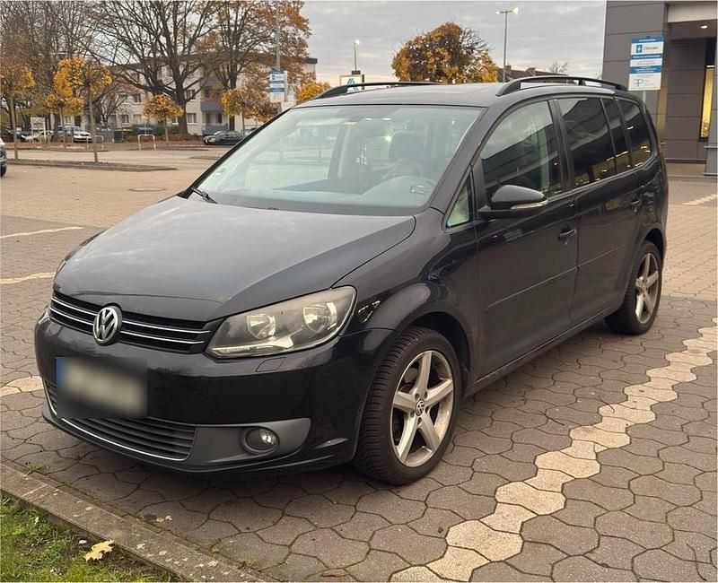 Schwarz Gebraucht 2012 VW Touran Van / Kleinbus | 10.499 € (Etwas zu teuer) - Bild 1/1