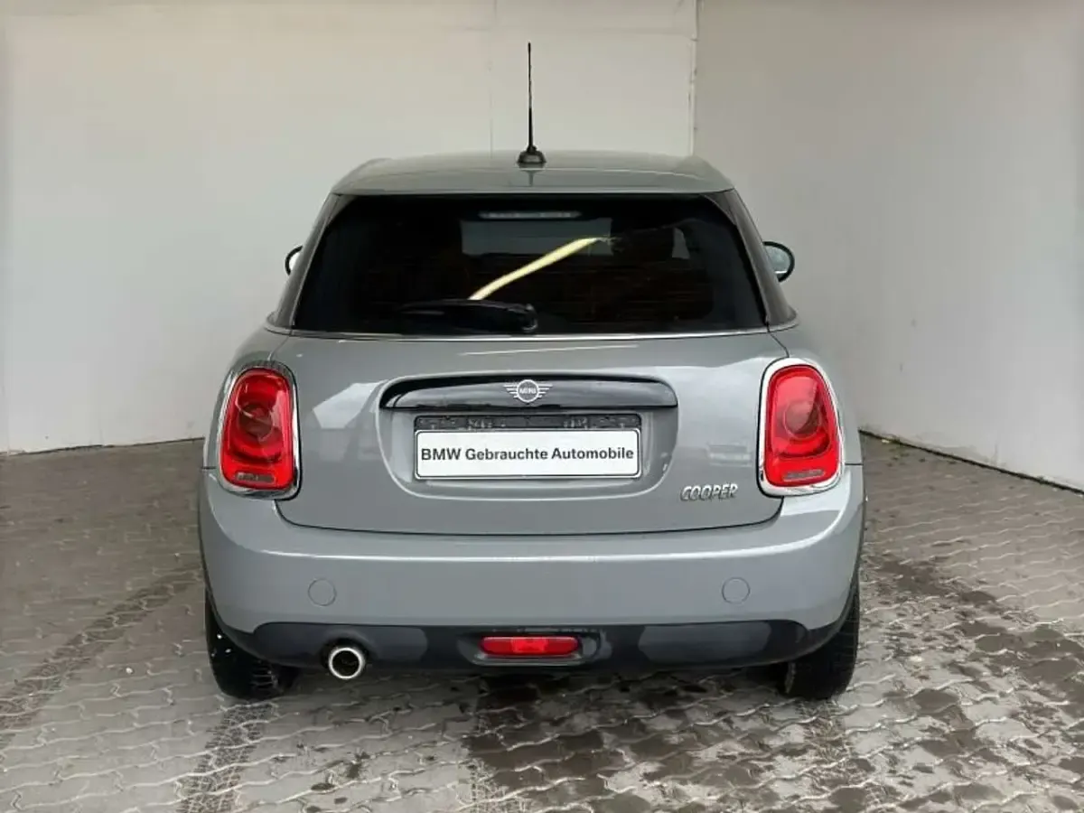 Gebraucht Mini Cooper Salt 136 PS (100 kW) 2019 Grau Kleinwagen