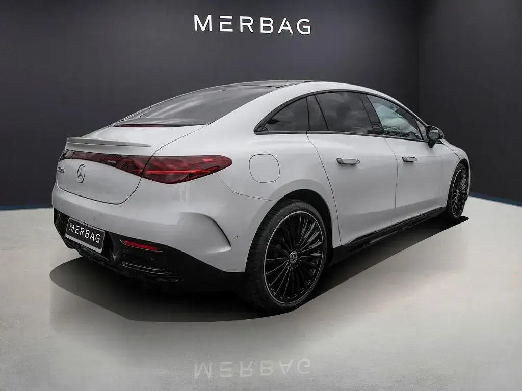 Gebraucht Mercedes EQE350 AMG line 214 kW (292 PS) 2023 Opalithweiß Limousine