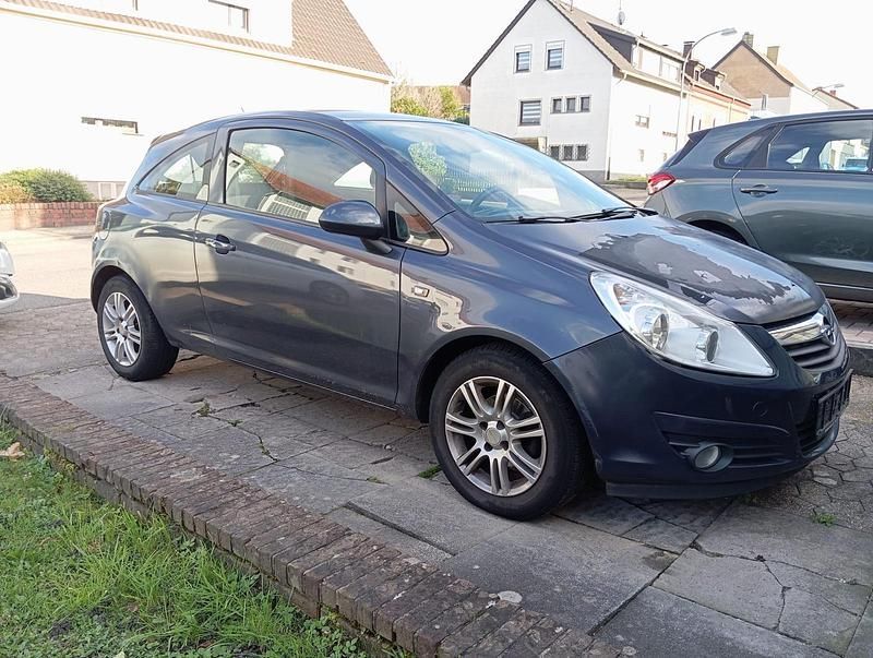 Grau Gebraucht 2008 Opel Corsa Kleinwagen | 600 € (Superpreis) - Bild 1/4